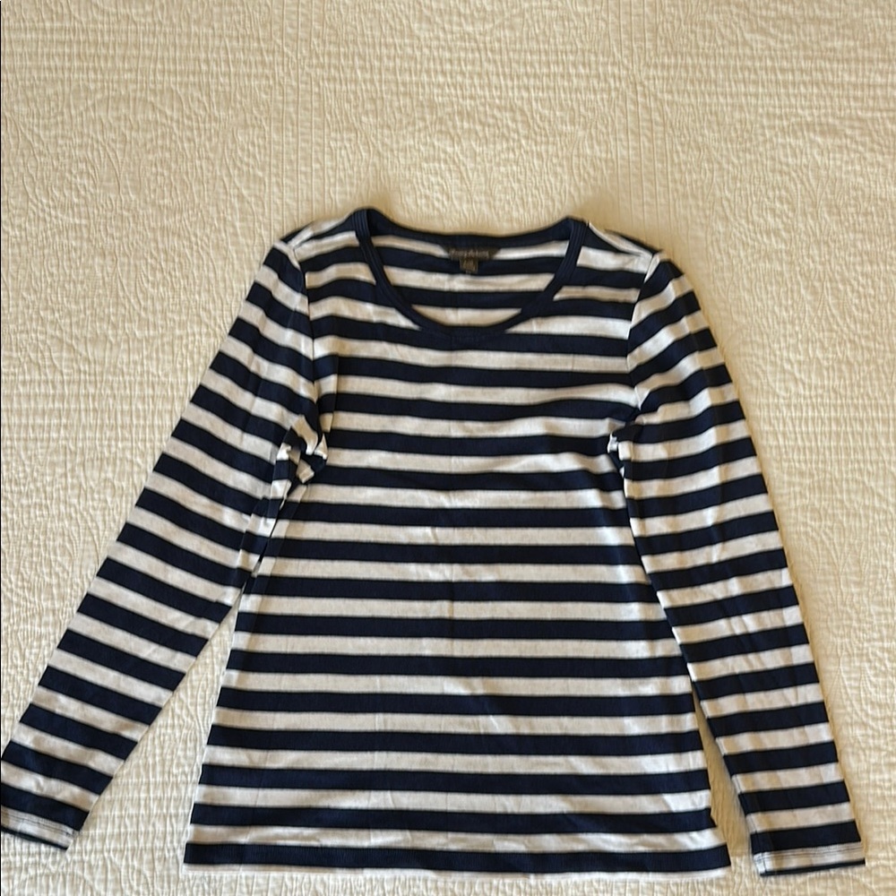 Tommy Bahama Women’s Navy and White Striped Pullon Shirt